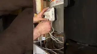 Replacing gas control valve for Rheem water heater #plumbing #milwaukee #shorts