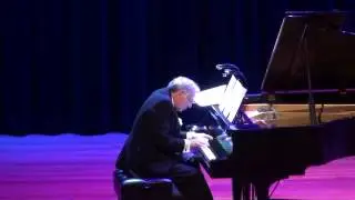 Jay Horowitz on Piano 12-2014