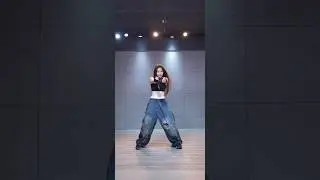 Aespa Dirty Work Dance #aespa #kpop #viral #pretty #fyp #shorts #pop #performance #trending #style