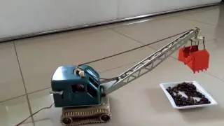 60's Excavator Gama battery operated TIN - Vintage