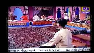 Bhaveshkumar makwana on tabla in Ahmedabad doordarshan TV Kendra old recording with Bhavna Rana...