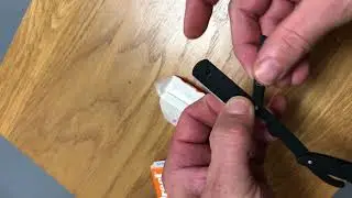 WAHL - How to Change the Blade on the WAHL 5 Star Shave Razor