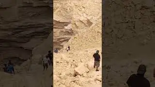 #shorts how to go down in Hidden Cave#trending #viral #travel