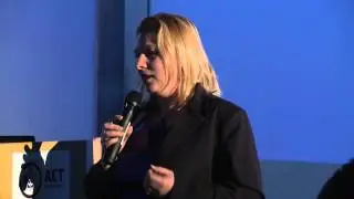 Social Media Revolution 2014 - Simone Douglas - Social Media AOK (Hootsuite Ambassador)