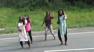 Baile efamba ...grupo lily