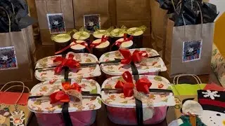 Come pack my handmade gifts and baked cookies with me