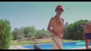 Donnaoz - Cu&eacute;ntame lo que pas&oacute; | videoclip