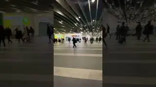 Cancelled train at Birmingham train station is creating chaos #youtubeshorts #travelvideo