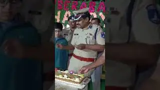 Cyberabad Commissioner Stephen Ravindra IPS 2023 Happy New Year all police cake cutting