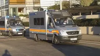 Metropolitan Police - 3x Mercedes Sprinter TSG Riot Control Vans On Emergency Call