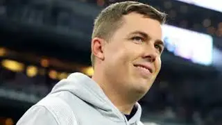 Kellen Moore MIGHT LEAVE the Eagles; he is now the lead candidate for the Saints Head Coach