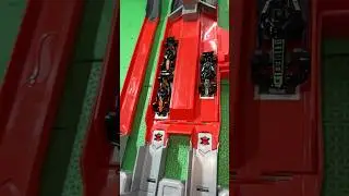 McLaren против Sauber | F1 Challenge: Новая трасса Hot Wheels + масштабные болиды Формулы-1 #f1ho...