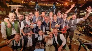 Oktoberfest 2024: Die besten Momente mit Quetschnblech im Paulaner Festzelt | 16 Tage Feiern!