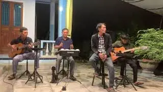 Căn nhà màu tím - Võ Bình 