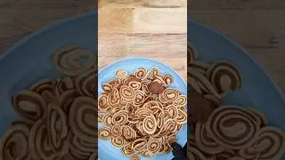 ASMR - Satisfied with pork ear cake #asmr #satisfying #shorts