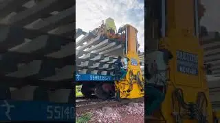 #train Indian railway track machine operator 😱 short video
