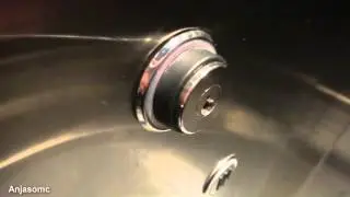 Swallow traction elevator at Slaters, Reading