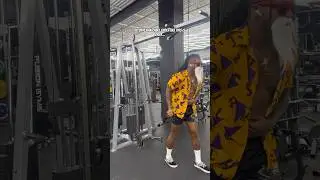 How to properly do Bayesian curls with form sensei🥋 #explore #explorepage #gymtips #armday