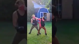 🥊 Air Bobby KO'S Lil-Robin 😵 #shorts #boxing #streetbeefs