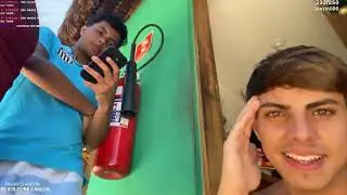 PARQUE AQUATICO COM AS COLEGA