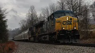 CSX CW44AC 514 leads CSX M652 at Johnson City, TN 11/21/25