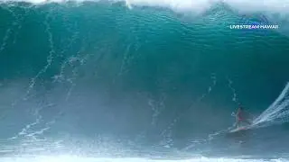 LIVE NOW - Waimea Bay SurfCAM
