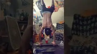 Handstand skateboard trickshot. #pingpongtrickshots #handstand #skaterowned