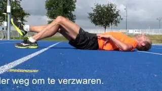 Excentrische oefeningen voor hamstrings: zakken vanuit bruggetje