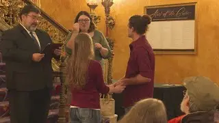 Deaf couple marries in touching Halloween wedding at Akron Civic Theatre