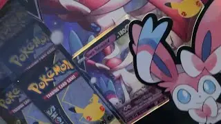 DARK SYLVEON V Pok&eacute;mon Celebrations Collection 🎆 Part 2 #shorts