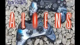 Aliens PS4 and Xbox One custom controllers by Extreme Consoles