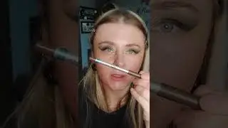 Макияж палеткой теней Wet n Wild  COLOR ICON Lights Off (целое видео на канале)