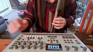 EURASIAN EYES: Akai EWI 4000s controlling Elektron Analog Four mk2 - 4 chord jam / impro quarantune