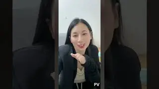 Finger amputee showing her stubs