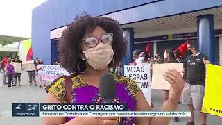 Manifesta&ccedil;&atilde;o no Carrefour de Contagem  em rea&ccedil;&atilde;o &agrave; morte de Jo&atilde;o Alberto