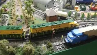 Ho scale update 29: new engines, new section, custom built NS 34, and more!