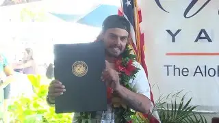 After 24 days, man sailing from Oregon arrives in Hawaii with pet cat