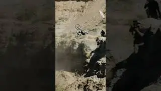 #viral #stunt #cycling #wow #mountain #flip #sketing