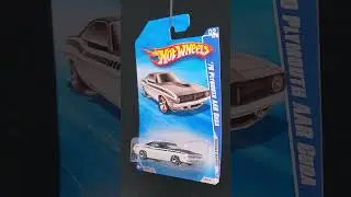 SHORTS: Hot Wheels '70 Plymouth AAR Cuda
