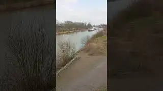 Gem&uuml;tlich Schippern 💰💰💰