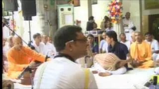 Hare Krishna Kirtan by Akinchan Krishna Das in 12 hour Kirtan Mela on 14 September 2014