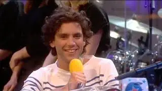Entrevista con Mika y Terry Wogan de BBC Radio 2 sub espa&ntilde;ol