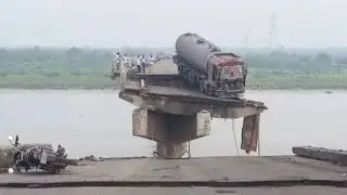 bridge collapse in gujarat kills three several vehicles fall into river