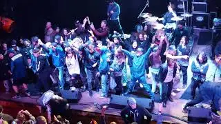 Suicidal Tendencies Crowd Gets Up On Stage Dallas TX 12/11/21