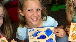 Learn English Words! Color boards with Sign Post Kids!