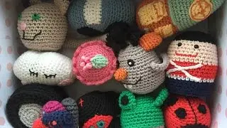 sangkuffert med h&aelig;klede figurer