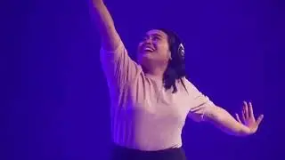 Among us on stage meme