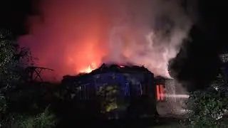 Beboer omkommet i omfattende brand