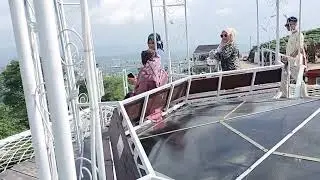 jembatan gantung di Kemuning sky hill