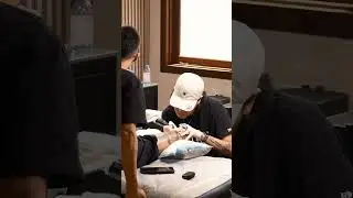 Saturdays at Hansan Studio are always bustling! #sgtattoo #koreantattoo #customtattoos #sgtattoo